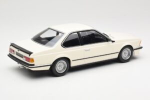BMW 635 CSi E24 White Minichamps 1:18 155028102 Diecast — photo 2 of 6