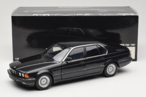 BMW 730i E32 Black Metallic Minichamps 1:18 100023002 Diecast — photo 8 of 8