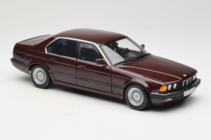 BMW 730i E32 Red Metallic Minichamps 1:18 100023001 Diecast — photo 6 of 8
