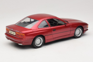 BMW 850i E31 Red Tchibo 1:18 36157 Diecast — photo 3 of 8