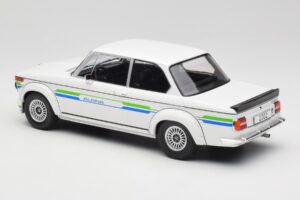 BMW Alpina 2002 E10 Turbo White MCG 1:18 MCG18409-R Diecast — photo 5 of 6