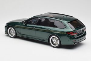 BMW Alpina B5 G31 Touring Green GT Spirit 1:18 GT475 Resin — photo 3 of 5