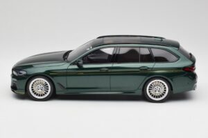 BMW Alpina B5 G31 Touring Green GT Spirit 1:18 GT475 Resin — photo 4 of 5
