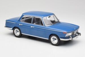 BMW 2000 Tilux E120 Caribe Blue MCG 1:18 MCG18291 Diecast — photo 4 of 6
