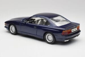 BMW E31 850i Mauritius Blue Maisto 1:18 438813100299 Diecast — photo 7 of 8