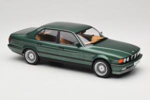 BMW Alpina B11 E32 3.5 Metallic Green MCG 1:18 MCG18233 Diecast — photo 4 of 6