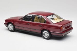 BMW 535i E34 Red Minichamps 1:18 100024002 Diecast — photo 7 of 8