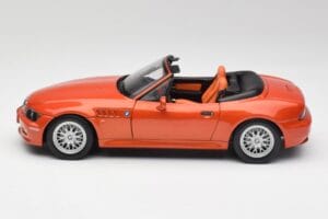 BMW Z3 E36 2.8 Phoenix Orange UT Models 1:18 20442 Diecast — photo 4 of 8