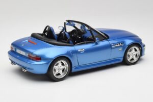 BMW Z3 E36 M Roadster Estoril Blue Bburago 1:18 3349-M1 Diecast — photo 3 of 8