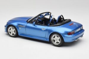 BMW Z3 E36 M Roadster Estoril Blue Bburago 1:18 3349-M1 Diecast — photo 7 of 8