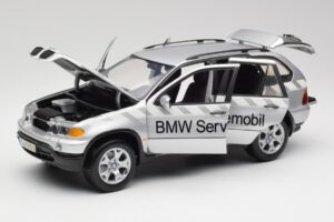 BMW X5 E53 3.0d Service Mobil Kyosho 1:18 80430305646 Diecast — photo 2 of 8