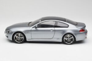 BMW M6 E63 Silver Grey Kyosho 1:18 08703GR Diecast — photo 4 of 8
