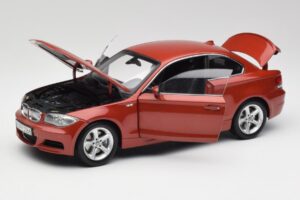BMW 1 E82 Coupe Orange Kyosho 1:18 80430427064 Diecast — photo 2 of 8