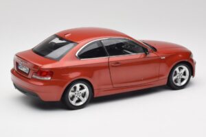 BMW 1 E82 Coupe Orange Kyosho 1:18 80430427064 Diecast — photo 3 of 8