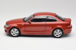 BMW 1 E82 Coupe Orange Kyosho 1:18 80430427064 Diecast — photo 4 of 8