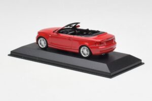 BMW 1 Series E88 Cabriolet Crimson Red Minichamps 1:43 431026230 Diecast — photo 3 of 5