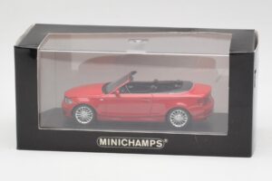 BMW 1 Series E88 Cabriolet Crimson Red Minichamps 1:43 431026230 Diecast — photo 4 of 5