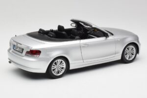 BMW 135i E88 Cabriolet Titan Silver Kyosho 1:18 80430427021 Diecast — photo 3 of 8