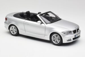 BMW 135i E88 Cabriolet Titan Silver Kyosho 1:18 80430427021 Diecast — photo 6 of 8