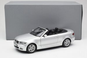 BMW 135i E88 Cabriolet Titan Silver Kyosho 1:18 80430427021 Diecast — photo 8 of 8