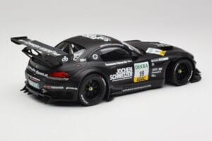 BMW Z4 E89 GT3 #19 Pixum C. Hurtgen / D. Baumann Spa 24 Hours Winner 2013 Minichamps 1:18 151132399 Diecast — photo 2 of 6