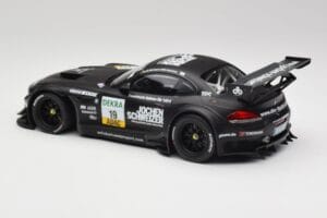 BMW Z4 E89 GT3 #19 Pixum C. Hurtgen / D. Baumann Spa 24 Hours Winner 2013 Minichamps 1:18 151132399 Diecast — photo 5 of 6