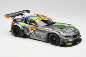 BMW Z4 E89 GT3 #76 Schubert Motorsport Dubai 24 Hours 2014 Minichamps 1:18 151142376 Diecast — photo 4 of 6