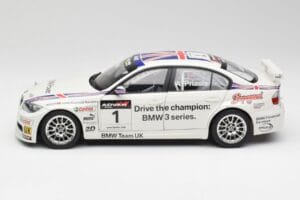 BMW E90 320si #1 A. Priaulx WTCC Champion 2006 Kyosho 1:18 80430429067 Diecast — photo 4 of 8