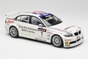 BMW E90 320si #1 A. Priaulx WTCC Champion 2006 Kyosho 1:18 80430429067 Diecast — photo 6 of 8