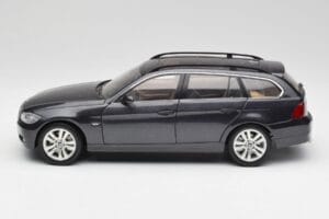 BMW 330i E91 Touring Dark Grey Kyosho 1:18 80430394360 Diecast — photo 4 of 8