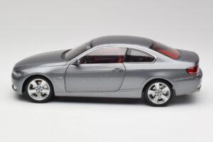 BMW 330i E92 Coupe Grey Metallic Kyosho 1:18 80430407220 Diecast — photo 4 of 8