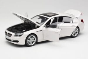 BMW 6 F06 Gran Coupe Mineral White Paragon 1:18 80432218741 Diecast — photo 2 of 8