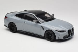 BMW M4 G82 Brooklyn Grey Minichamps 1:18 155020124 Diecast — photo 4 of 6