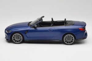 BMW M4 G82 Cabriolet Frozen Portimao Blue Minichamps 1:18 155021030 Diecast — photo 3 of 6