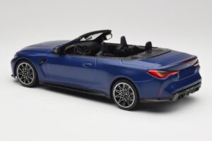 BMW M4 G82 Cabriolet Frozen Portimao Blue Minichamps 1:18 155021030 Diecast — photo 5 of 6
