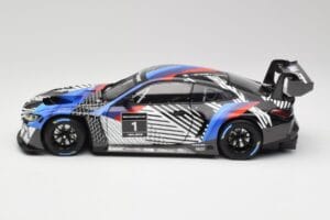 BMW M4 GT3 G82 #1 Test Version 2021 Minichamps 1:18 113222003 Diecast — photo 4 of 8