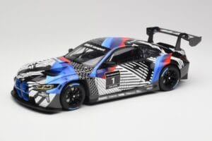 BMW M4 GT3 G82 #1 Test Version 2021 Minichamps 1:18 113222003 Diecast