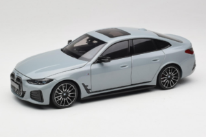 BMW i4 G26 Grey Metallic Minichamps 1:18 110023010 Diecast