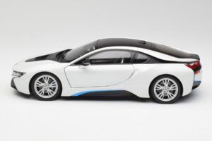 BMW i8 Crystal White Paragon 1:18 80432336841 Diecast — photo 4 of 8
