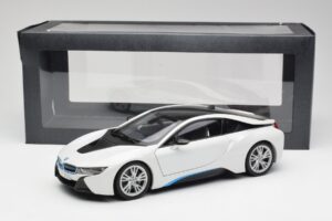 BMW i8 Crystal White Paragon 1:18 80432336841 Diecast — photo 8 of 8