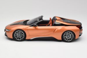 BMW i8 Roadster E-Copper Minichamps 1:18 80432454784 Diecast — photo 3 of 6