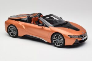BMW i8 Roadster E-Copper Minichamps 1:18 80432454784 Diecast — photo 4 of 6