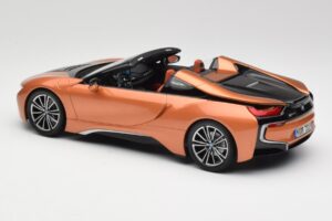 BMW i8 Roadster E-Copper Minichamps 1:18 80432454784 Diecast — photo 5 of 6