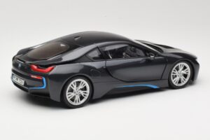 BMW i8 Sophisto Grey Minichamps 1:18 80432336842 Diecast — photo 3 of 8