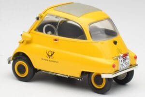 BMW Isetta 250 Deutsche Bundespost Revell 1:18 925 Diecast — photo 7 of 8