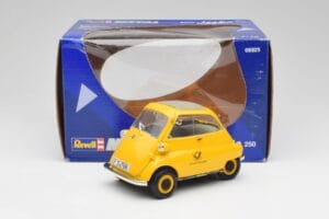 BMW Isetta 250 Deutsche Bundespost Revell 1:18 925 Diecast — photo 8 of 8