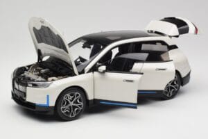 BMW iX Alpine White Minichamps 1:18 110023102 Diecast — photo 2 of 8