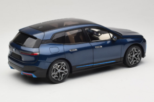 BMW iX Blue Metallic Minichamps 1:18 110023100 Diecast — photo 3 of 8