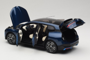 BMW iX Blue Metallic Minichamps 1:18 110023100 Diecast — photo 5 of 8