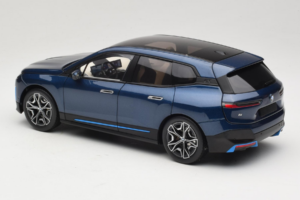 BMW iX Blue Metallic Minichamps 1:18 110023100 Diecast — photo 7 of 8
